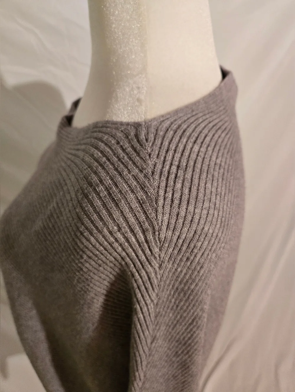 Ribbed Boatneck Sweater With Bat Wing Sleeves - Heather Gray